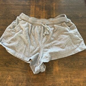 Colsie Heather Gray size Large Athletic Shorts